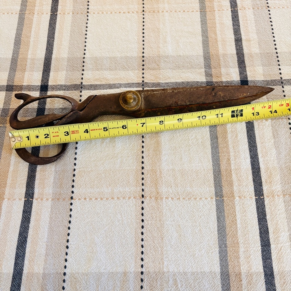 Antique J Wiss & Sons Tailor Seamstress Scissors Shears 1900s Unrestored Steel - Picture 4 of 12